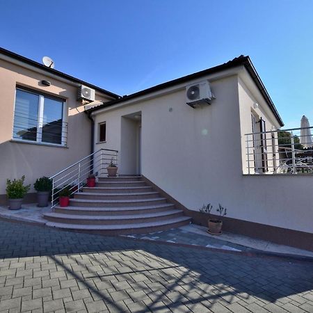 Apartments Golden Hour Jurdani Exterior foto