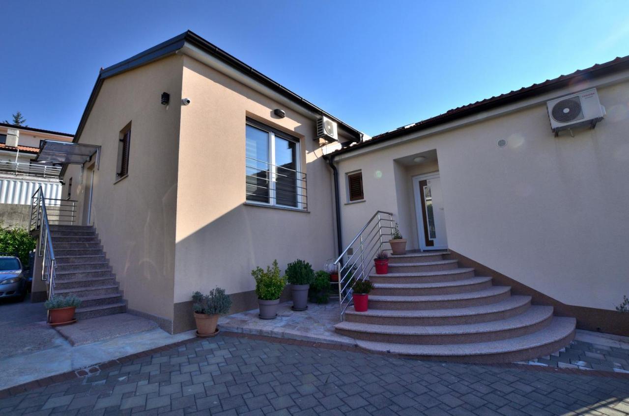 Apartments Golden Hour Jurdani Exterior foto