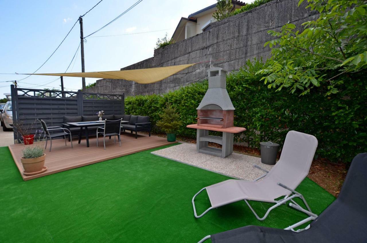 Apartments Golden Hour Jurdani Exterior foto