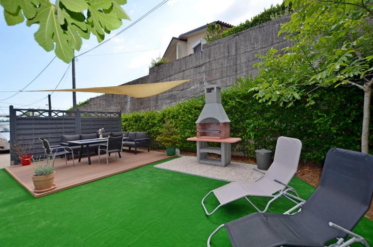Apartments Golden Hour Jurdani Exterior foto